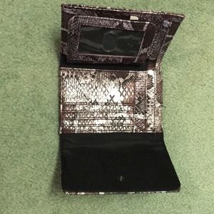 🆕 Style&Co Grey/Silver Wallet w/ lots of room